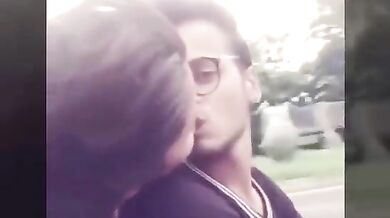 इंडियन गर्ल्स का किसिंग कम्पायलेशन