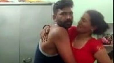 राजीव चौहान ने प्रेमिका को खड़े खड़े फ़क किया
