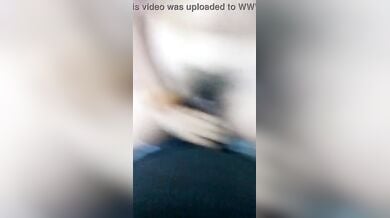 अपने हाथ से लंड चूत में घुसाती लड़की