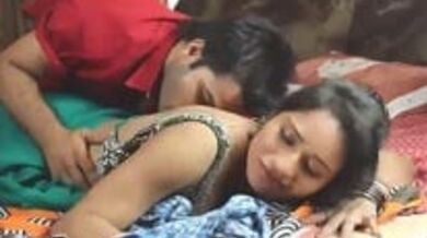 नोकर के साथ भाभी के रोमांस का वीडियो