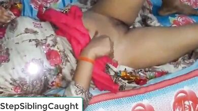 घर पर अकेले सौतेले भाई बहन रोज सेक्स का मजा लेते है