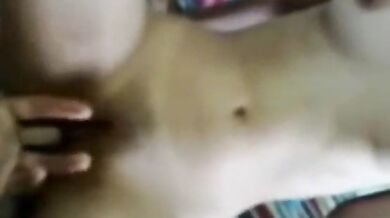 ब्यूटीफुल गर्लफ्रेंड के होंठ और चुचे चूसे, फिर उसे चोदा