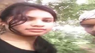 खूबसूरत लड़की ने बॉयफ्रेंड से बूब्स चूसाये