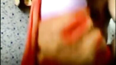 मच्योर कामवाली को लंड पर उछाला