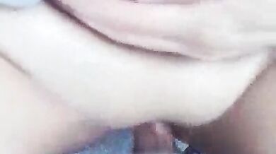 एयर होस्टेस की कार में चुदाई