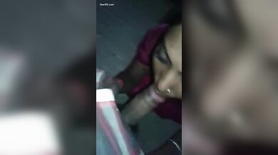 देसी कामवाली का सेक्सी ब्लोव्जोब