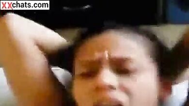 चूत चुदाई के दौरान चिल्लाती हुई औरत