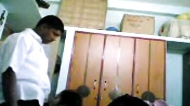 कामवाली को जकड़ के चोद लिया अंकल जी ने