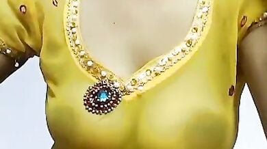 गन्दी इंडियन भाभी का हॉट वेबकेम शो