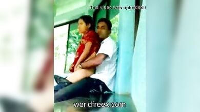 देसी कॉलेज लवर्स का सेक्स एम् एम् एस
