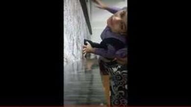 कॉलेजगर्ल यूनिफार्म में डॉगीस्टाइल चुदी
