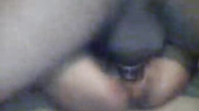 सेक्सी गर्ल के चुत पर चढ़ कर उसकी दर्दभरी चुदाई