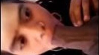 बैठे बैठे देसी साली को जीजा अपना लौड़ा चुसवाया