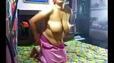 मोटी चूची वाली आंटी की चूत और गांड फकिंग