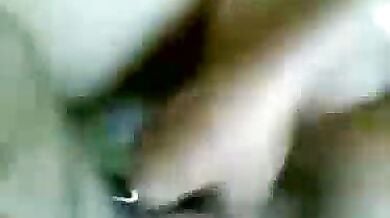 मुठ निकलने के बाद भी आंटी की चुदाई जारी रखी