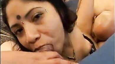 इंडियन कॉलगर्ल ने दो बड़े विदेशी लंड लिये