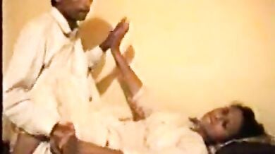 पौने घंटे तक भांजे ने मौसी को चोदा