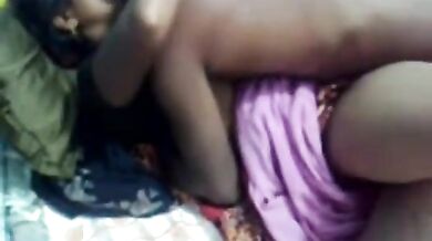 साड़ी उतार भाभी को बिस्तर पर चोदा