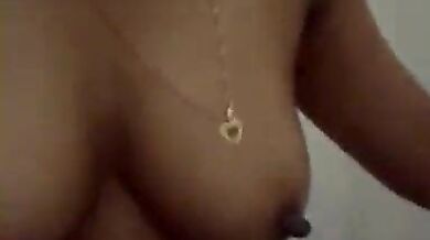 काले नीग्रो आदमी को बुला कर चुदवाया