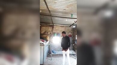 देहाती औरत ने अपने लवर को घर बुला कर चुदवाया
