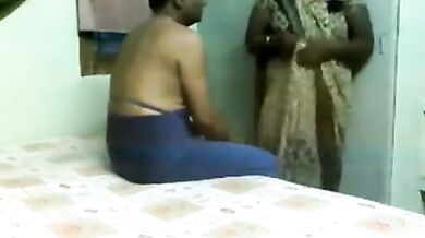 अंकल और उसकी कामवाली का फुल सेक्स क्लिप