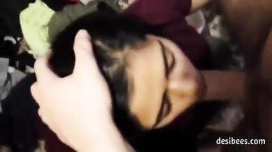 देसी लड़की ने पूरी मस्ती से बॉस का लौड़ा चूसा