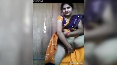 Rajasthani aunty ne kakdi se chut chodi