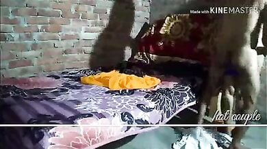 बेन्चोद इसको भी पोर्नस्टार बनना हैं!