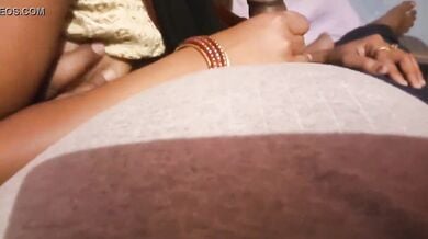 इंडियन कामवाली को लंड चूसा के चोदा