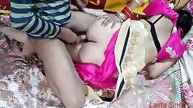 बीवी को नयी साडी गिफ्ट दे के खूब चोदा