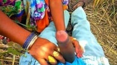 पति के लम्बे लण्ड पर बैठ कर जंगल के बीच चूत चुदाई