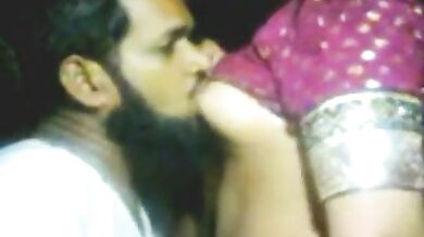 नाचने वाली सरोजा को एक मुस्लिम आदमी ने कोठे में चोदा