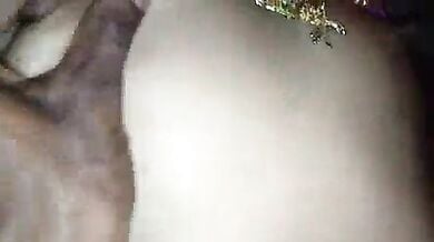 Chhoti bua ko lund par bithaya bhai ne