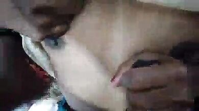 घर में जवान बहन को बिस्तर पर लौड़ा दिया