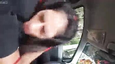 Desi blowjob ka maza car ke andar