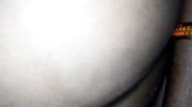 बंद कमरे में जवान आदमी ने आंटी को चोदा