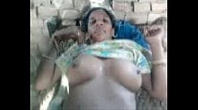 आंध्र प्रदेश के करनूल गाँव की रंडी चाची को किशन ने चोदा