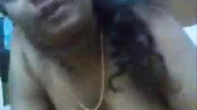 थकी हुई मल्लू भाभी को देर रात में चोदा