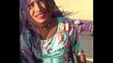 राजस्थानी लड़कियों ने चूची दिखाई