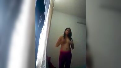 देसी न्यूड गर्ल की जवान चूत की सेल्फी
