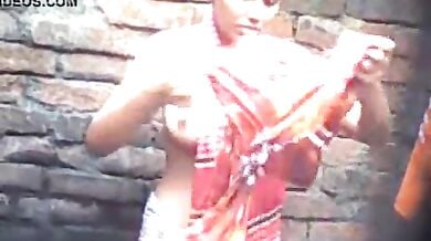 गाँव की लड़की का नंगा बाथरूम वीडियो