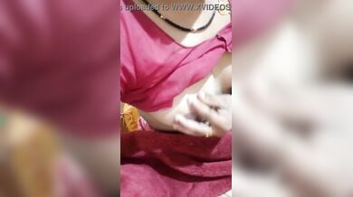 कामवाली बाई को पैसे दे कर बूब्स दबवाये