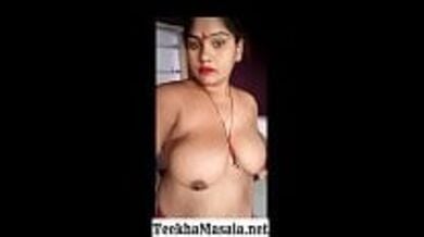 लिपस्टिक वाली सेक्सी भाभी का नंगा वेबकेम