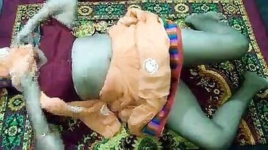 बूढी चूत सास की हिला हिला के चोदी