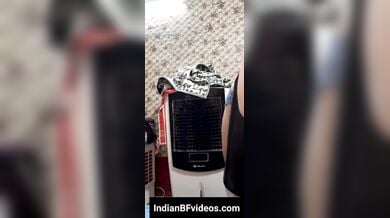 देसी ट्विन्स सिस्टर्स का लाइव न्यूड शो
