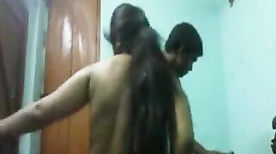 अंकल ने लिए लड़की को चोदने के मजे