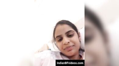 दीदी ने दिखाई अपनी सुबह की सेक्सी दिनचर्या