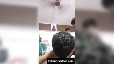 तीन कॉलेज बॉय ने मिल चुसवाया अपना अपना लंड एक सेक्सी किन्नर से