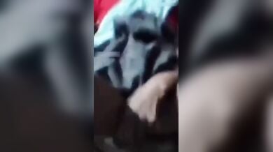 पोते का लंड हिलाके चुदी बूढ़ी दादी