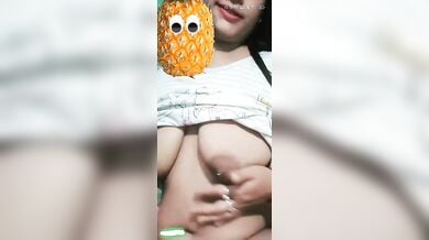 हॉर्नी बंगाली बौड़ी का चुत फिंगरिंग